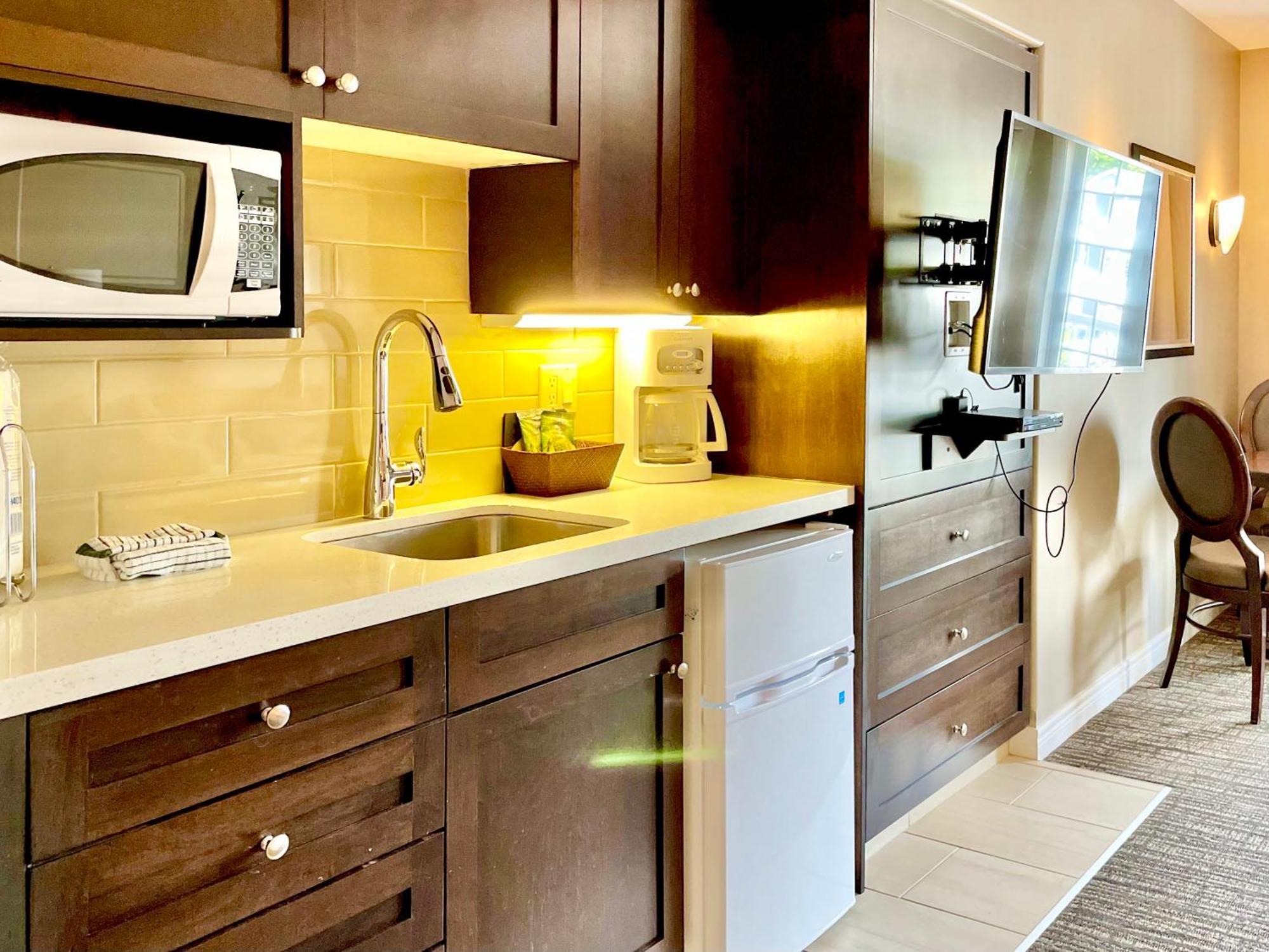 Hillside Haven: Carriage Club Resort Retreat Edgar Luaran gambar