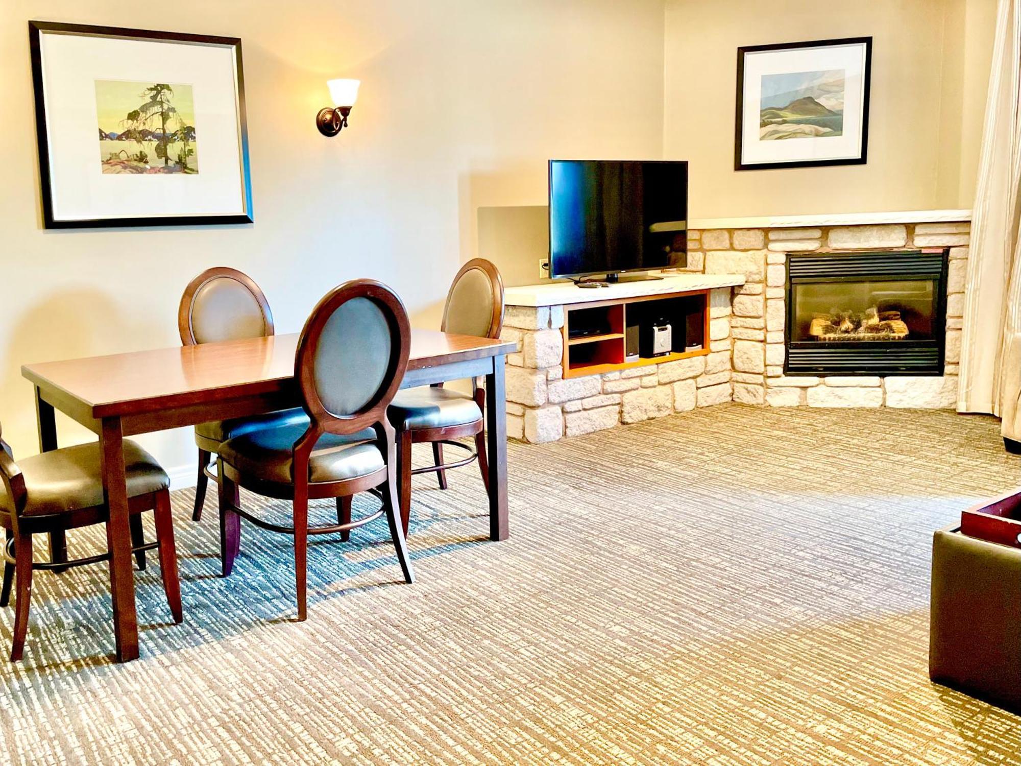 Hillside Haven: Carriage Club Resort Retreat Edgar Luaran gambar